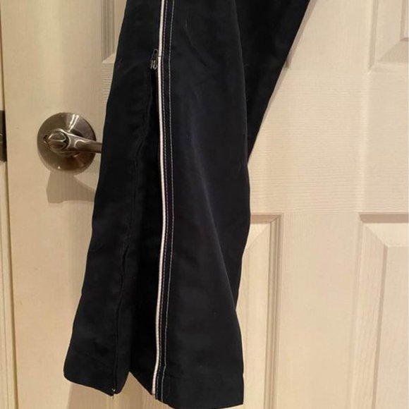 Like new  Northface  Snowpant, water proof pant or sport pant -Youth XL - Picture 8 of 9